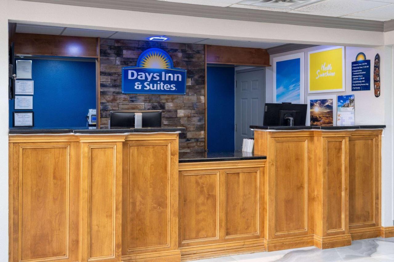 Days Inn & Suites By Wyndham Commerce Extérieur photo
