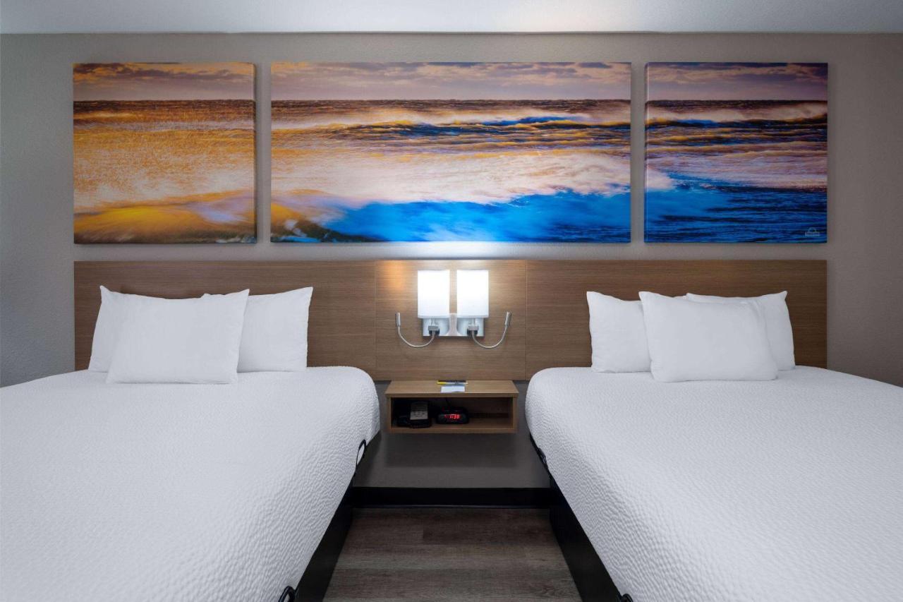 Days Inn & Suites By Wyndham Commerce Extérieur photo