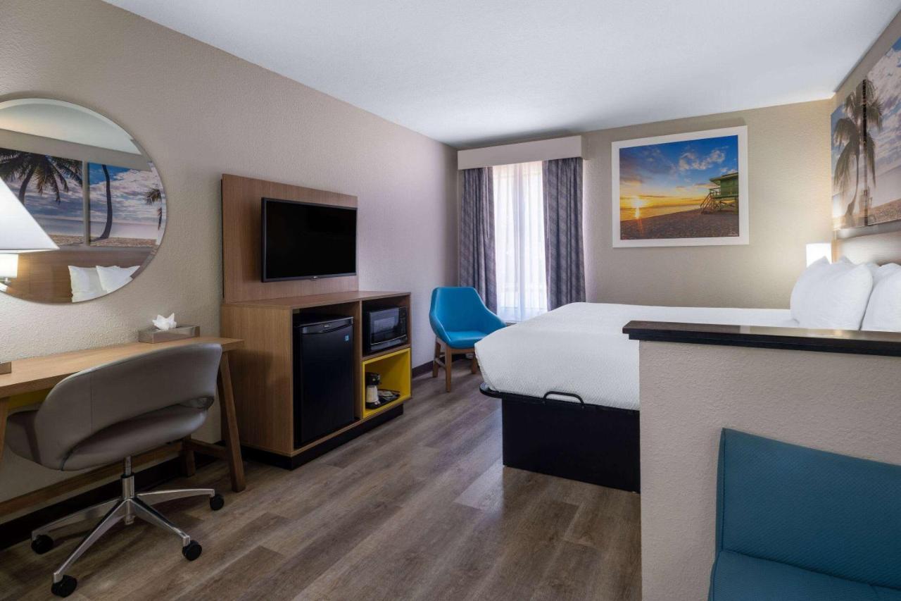 Days Inn & Suites By Wyndham Commerce Extérieur photo