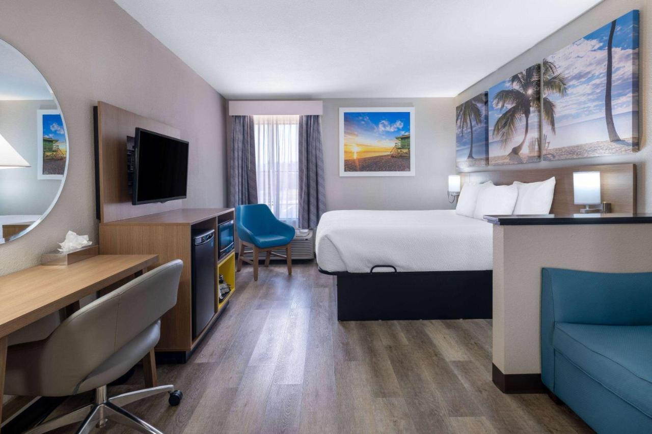 Days Inn & Suites By Wyndham Commerce Extérieur photo